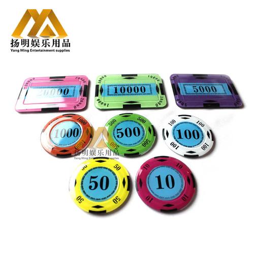 Mọi người đều tỏ ra khá hài lòng với cách bài trí trong Lễ hội và đặc biệt Lễ hội được diễn ra vào thời điểm chuẩn bị đón chào một năm mới.